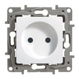 Legrand Niloe/Etika վարդակ սպիտակ